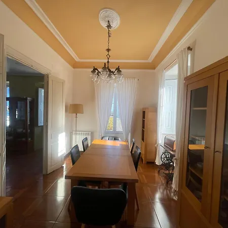 La Clinica * Ballota